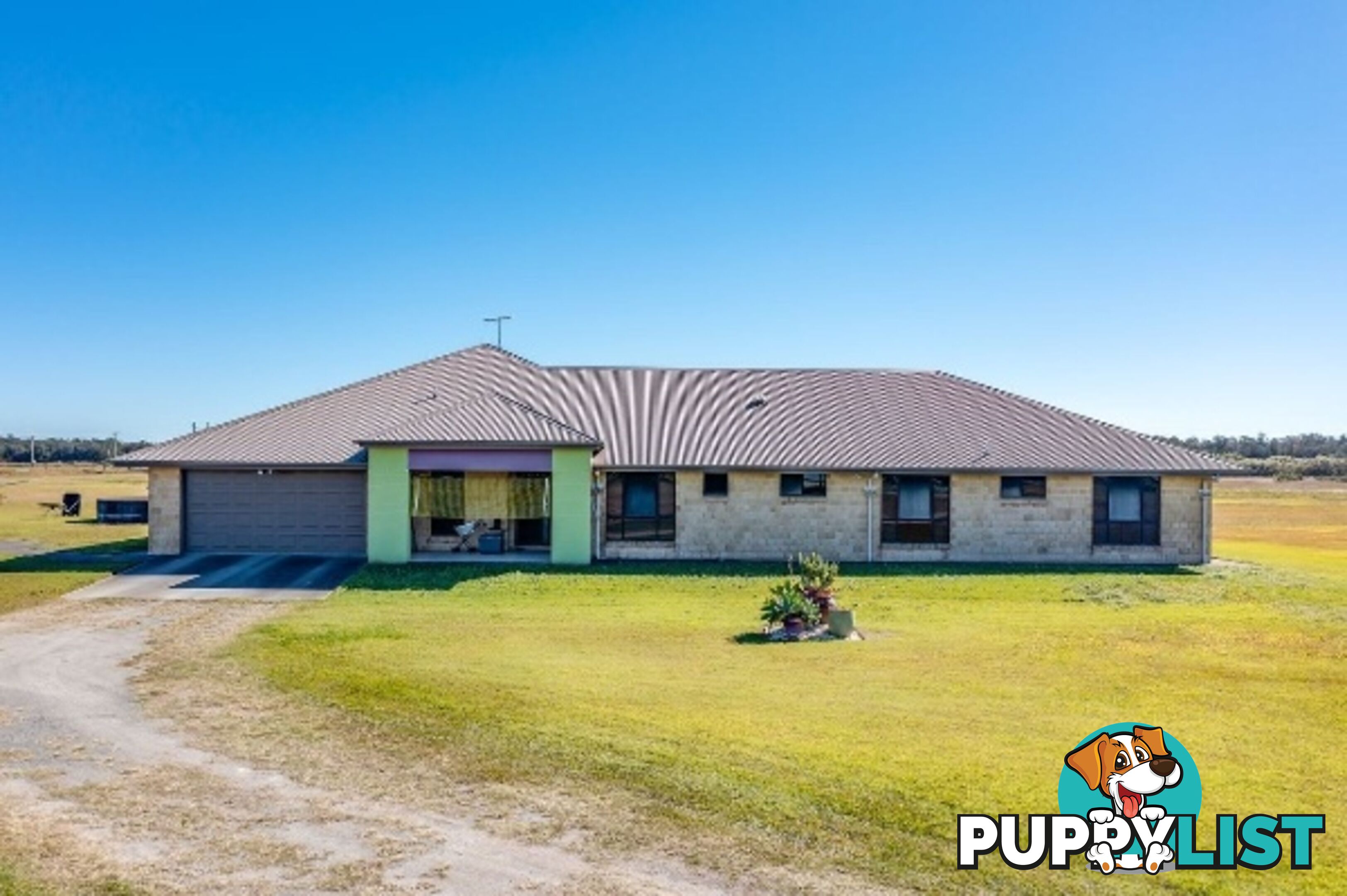 27 Rocky Point Road WOONGOOLBA QLD 4207