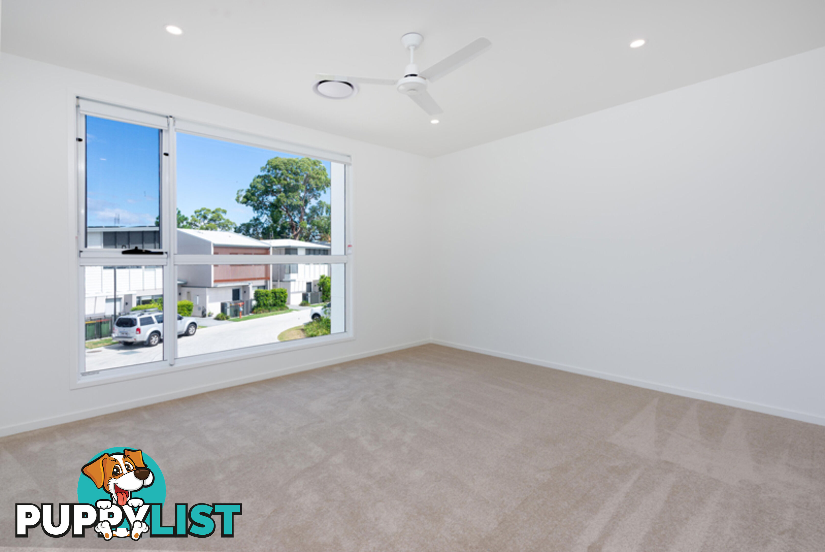 2/1 Lyra Avenue HOPE ISLAND QLD 4212