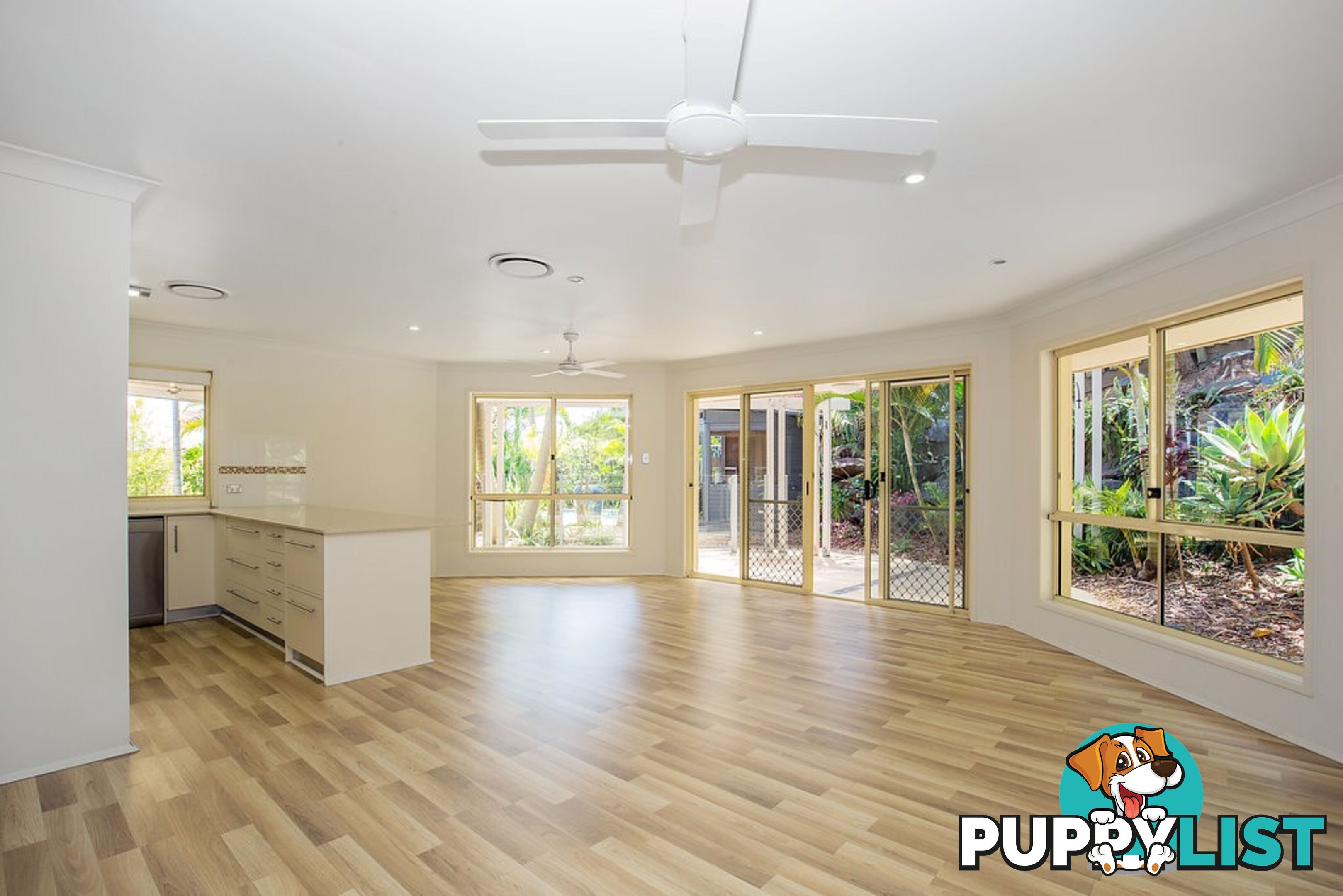 10 Wilton Close MUDGEERABA QLD 4213