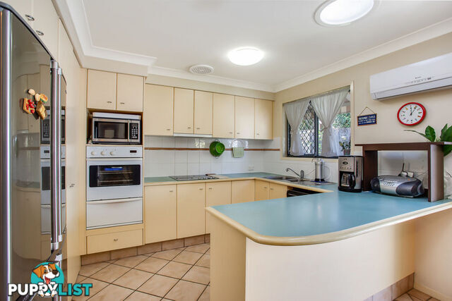 32 Tuggerah Close ROBINA QLD 4226