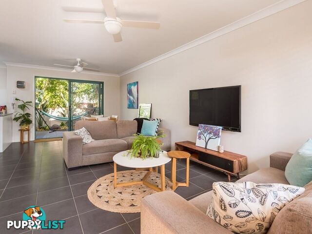 2/21 Regensberg Close VARSITY LAKES QLD 4227