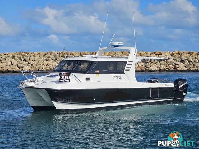 2005 Noosa Cat 3100 Cuddy