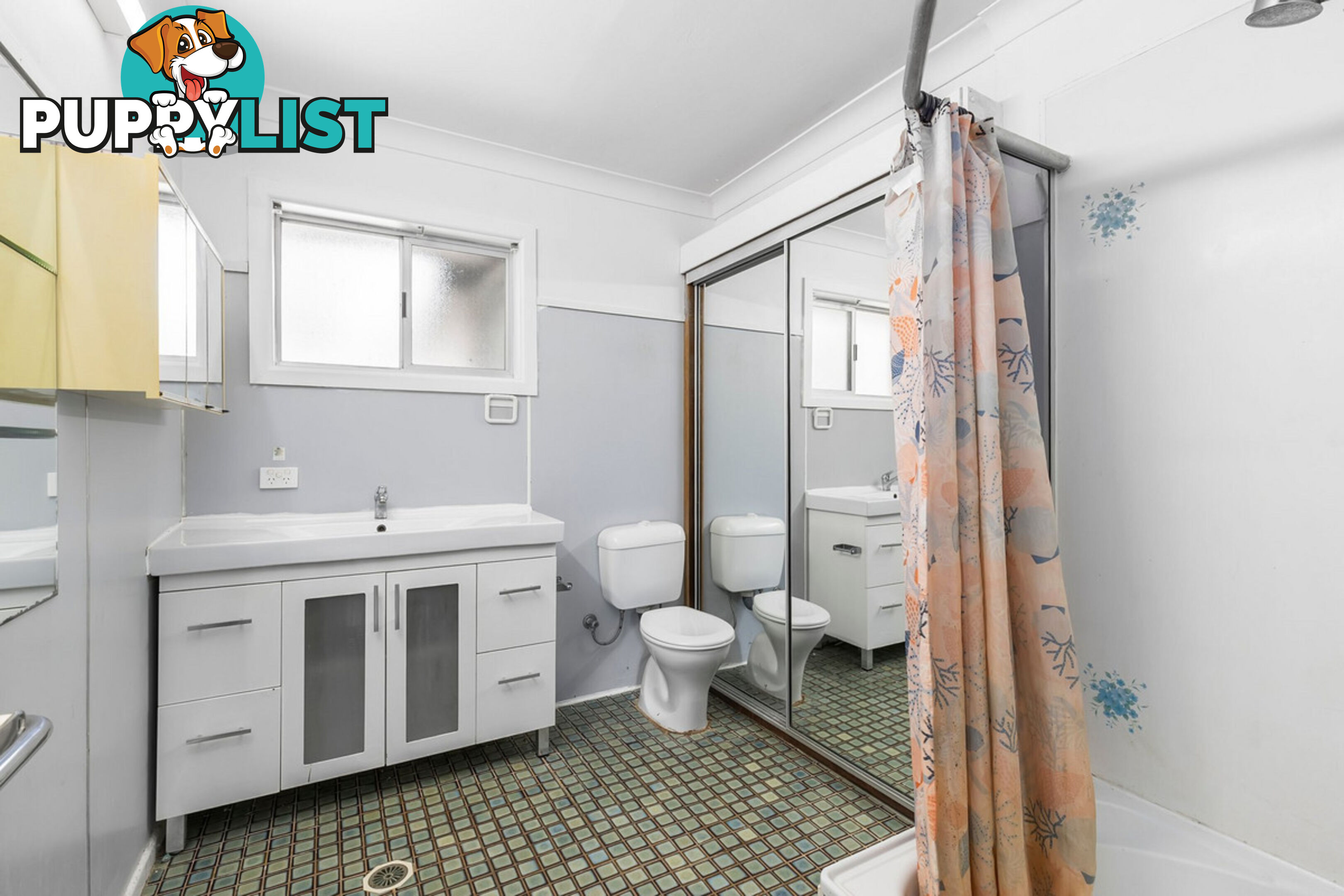 4 Tongarra Street SOUTHPORT QLD 4215