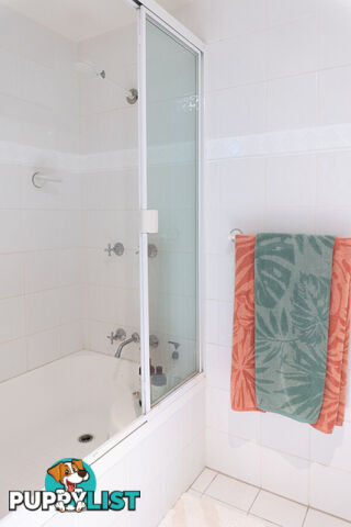 E8/1 Great Hall Drive MIAMI QLD 4220