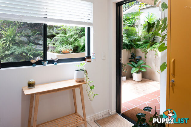 E8/1 Great Hall Drive MIAMI QLD 4220