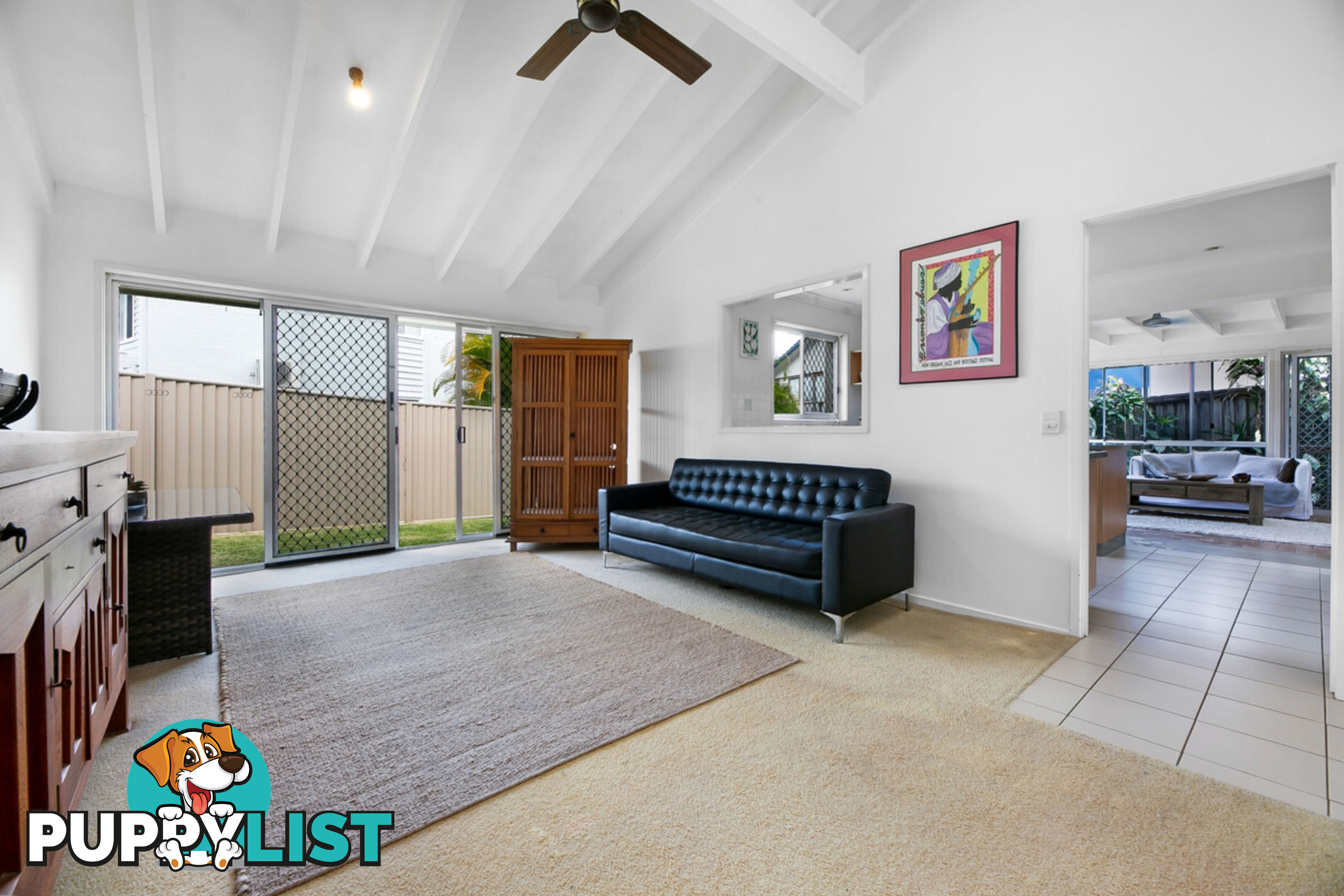 2 Adler Court BENOWA QLD 4217