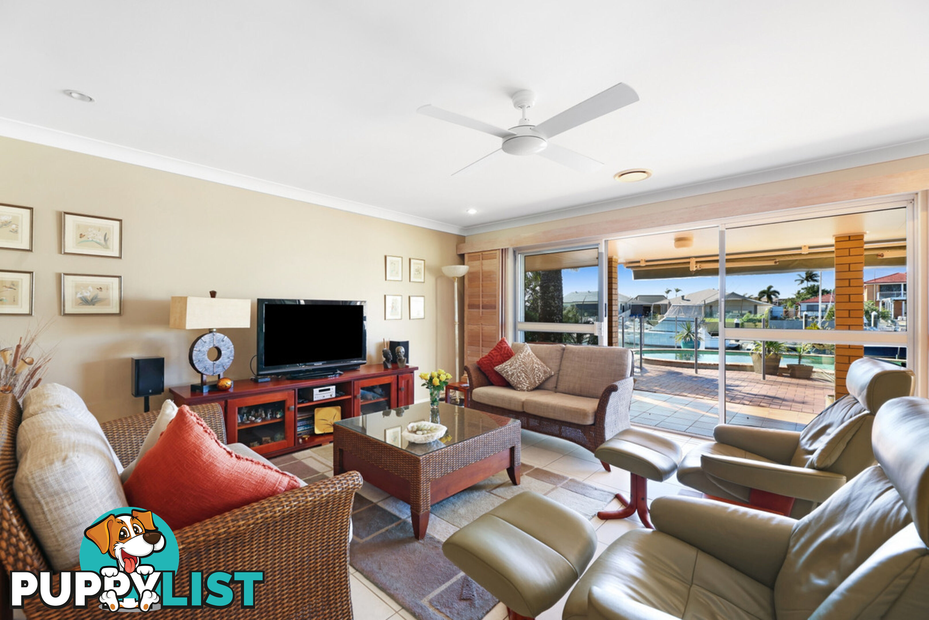 35 Oxley Drive PARADISE POINT QLD 4216