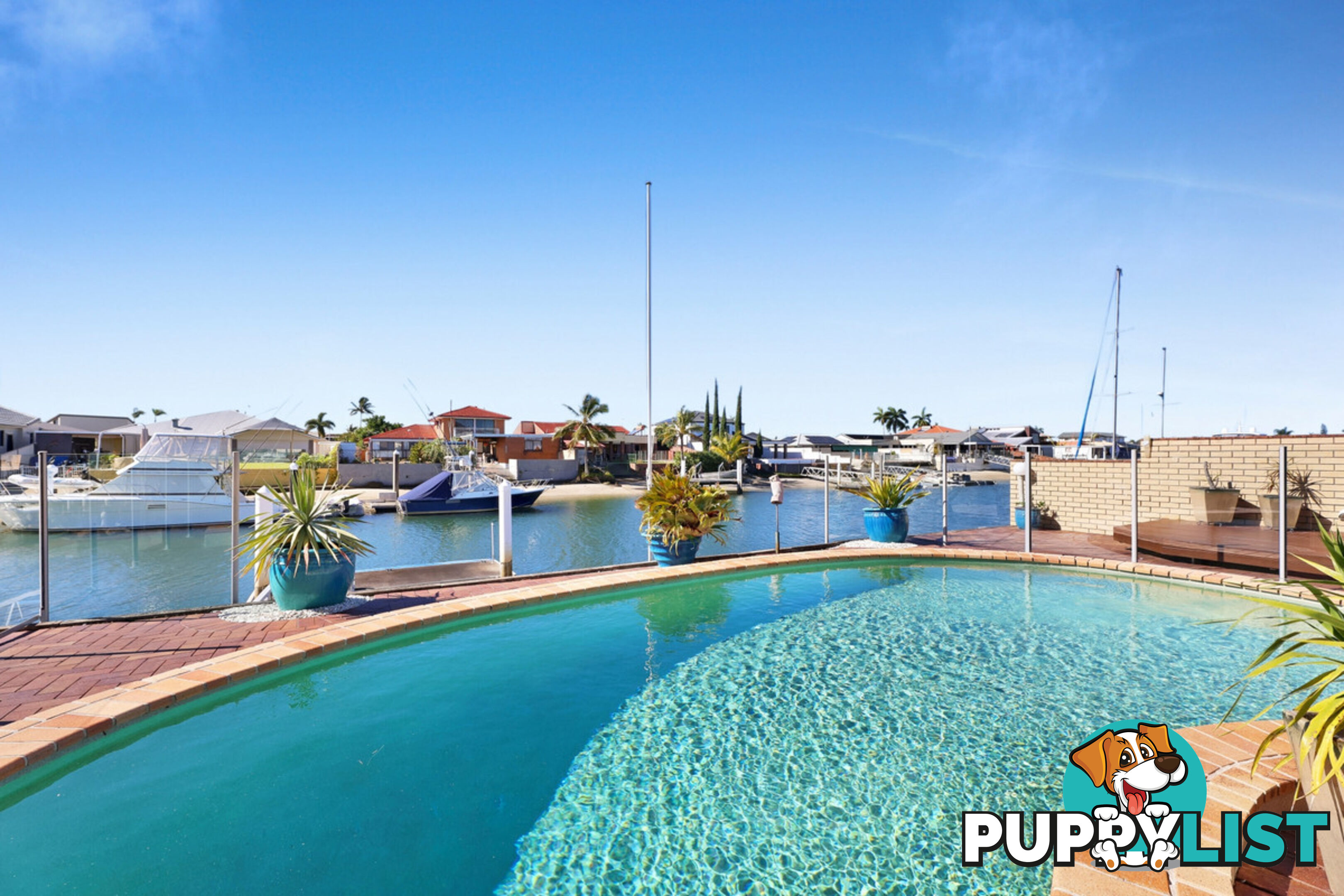 35 Oxley Drive PARADISE POINT QLD 4216