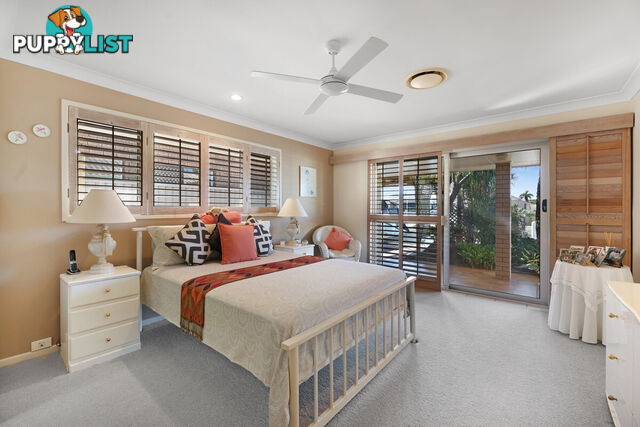 35 Oxley Drive PARADISE POINT QLD 4216