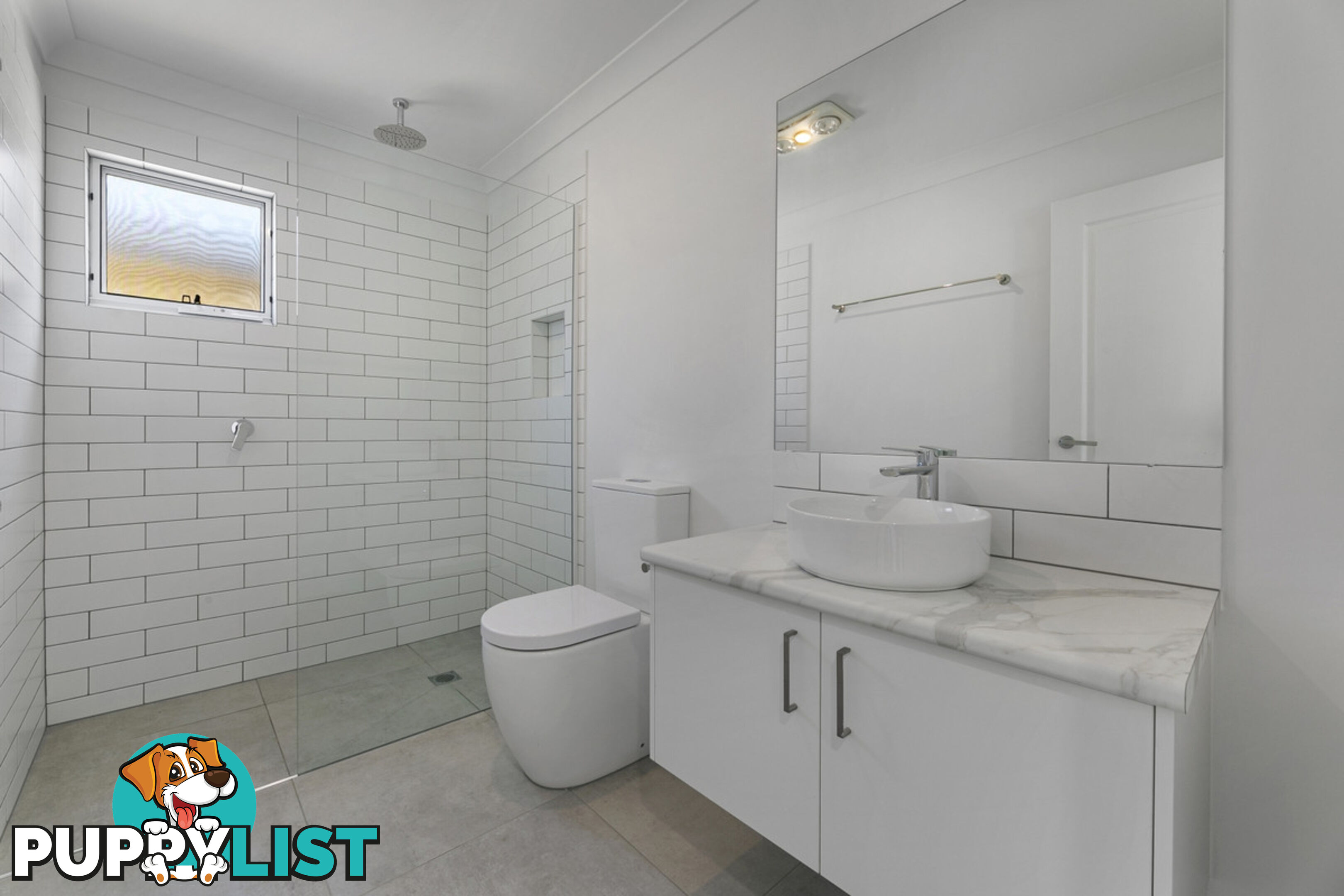 15 Fisher Avenue SOUTHPORT QLD 4215