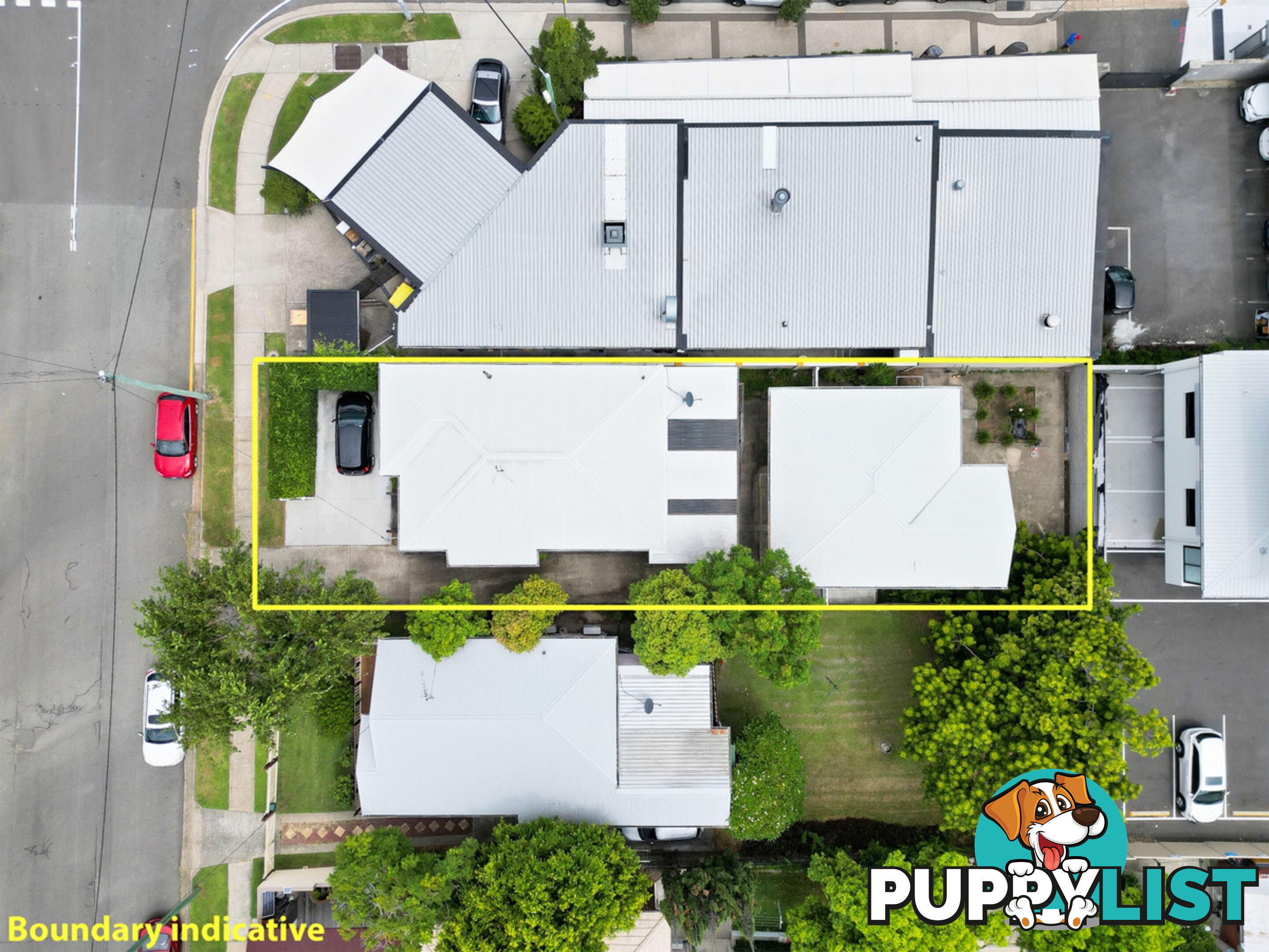 15 Fisher Avenue SOUTHPORT QLD 4215