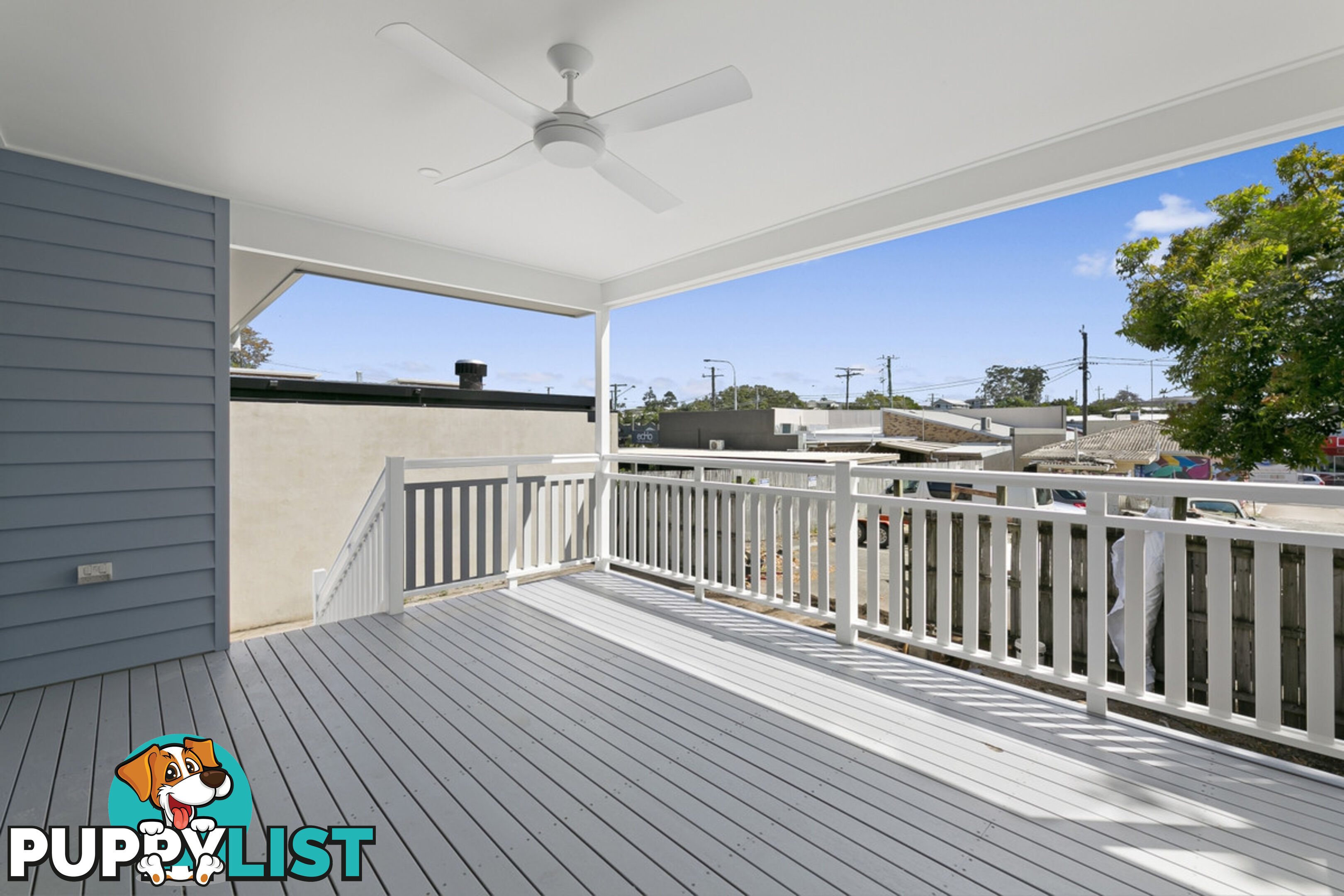 15 Fisher Avenue SOUTHPORT QLD 4215