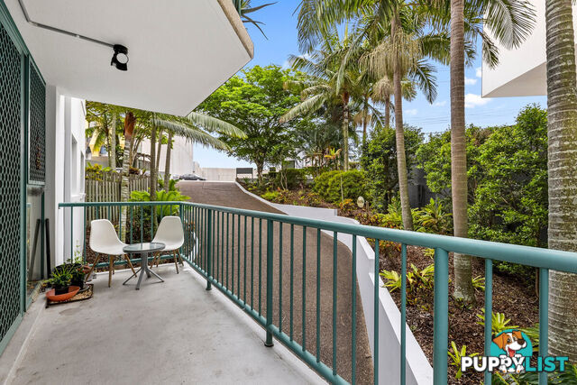 2/124 Queen Street SOUTHPORT QLD 4215