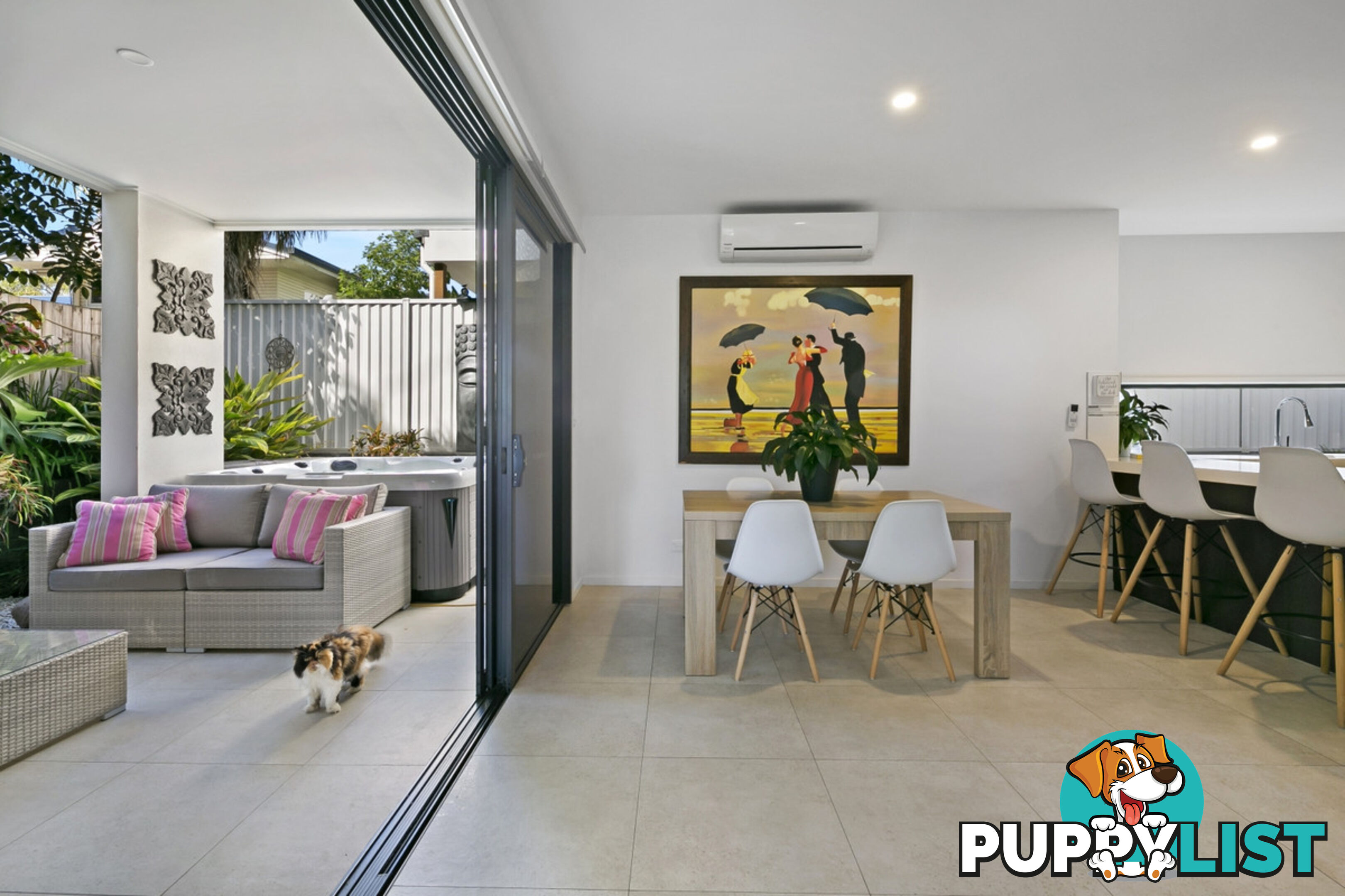 1/11 Billington Street LABRADOR QLD 4215