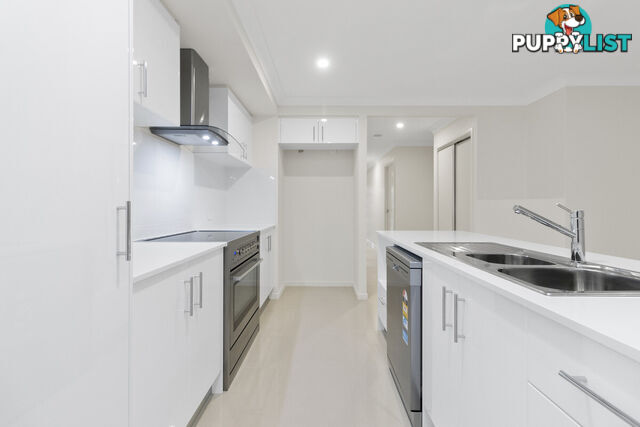 8 Fuji Street WHITE ROCK QLD 4306