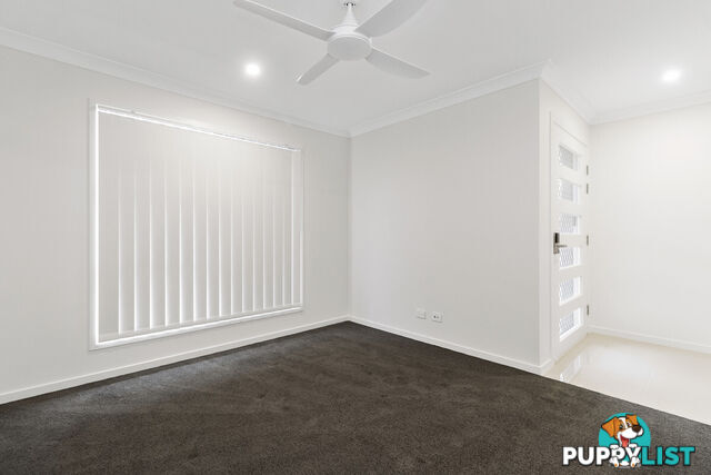 8 Fuji Street WHITE ROCK QLD 4306