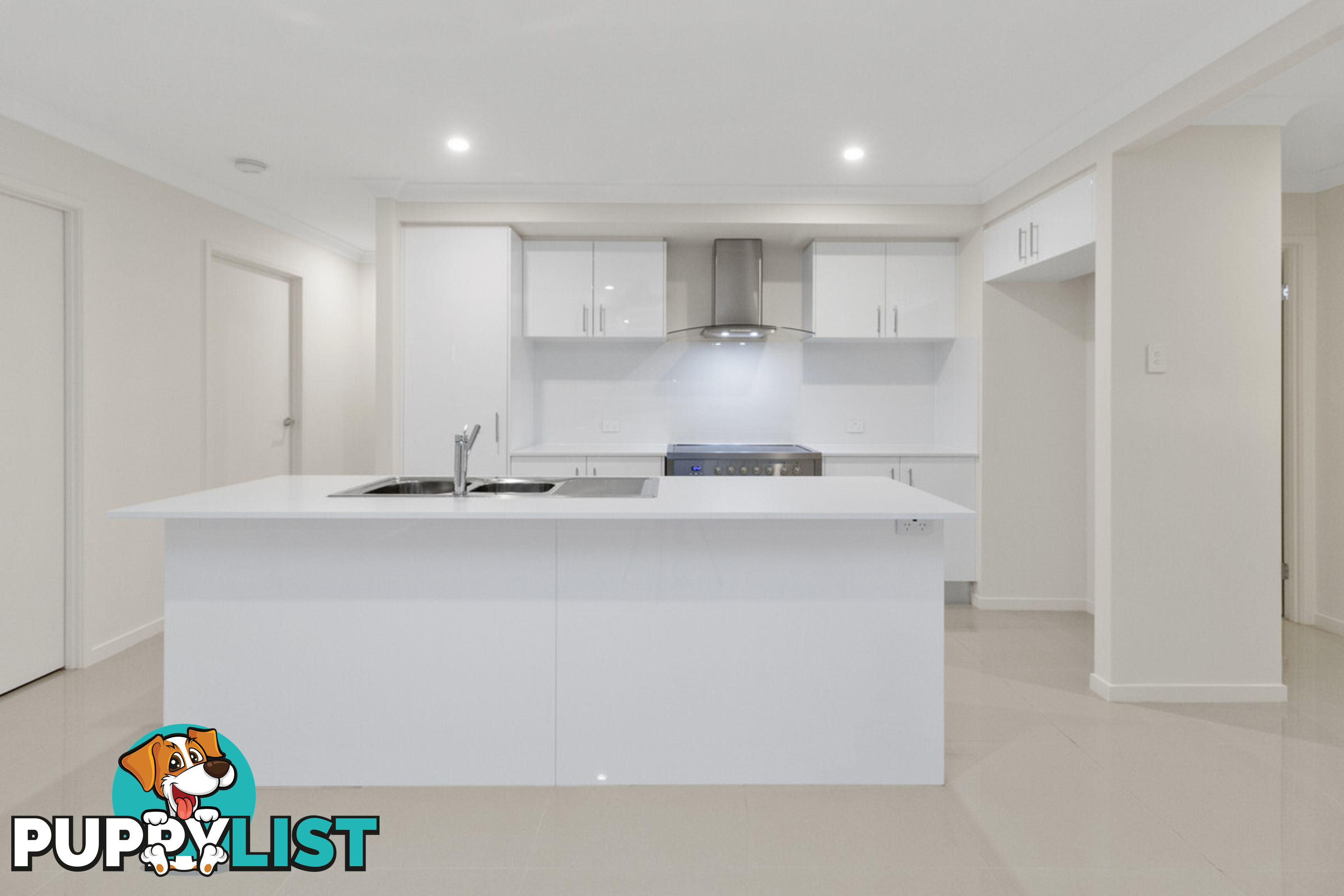 8 Fuji Street WHITE ROCK QLD 4306