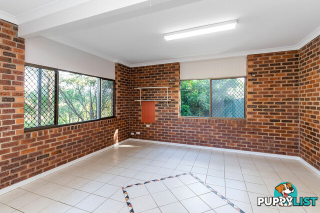 15 Barrine Drive WORONGARY QLD 4213