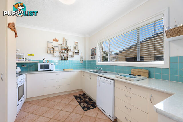 6/264 Marine Parade LABRADOR QLD 4215