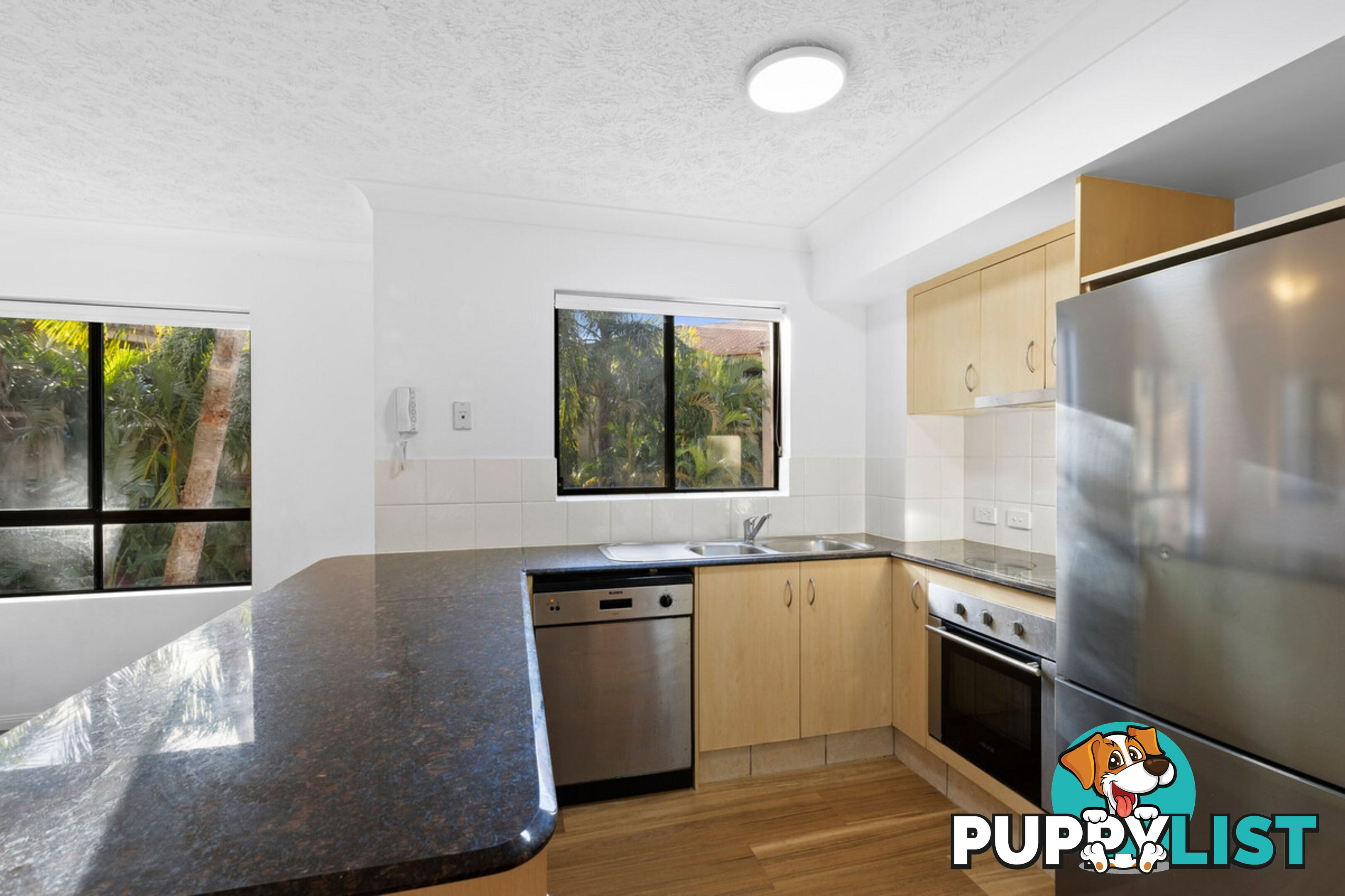 32/61 North Street SOUTHPORT QLD 4215