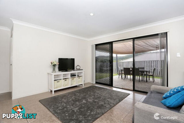 7 Lister Street OXENFORD QLD 4210