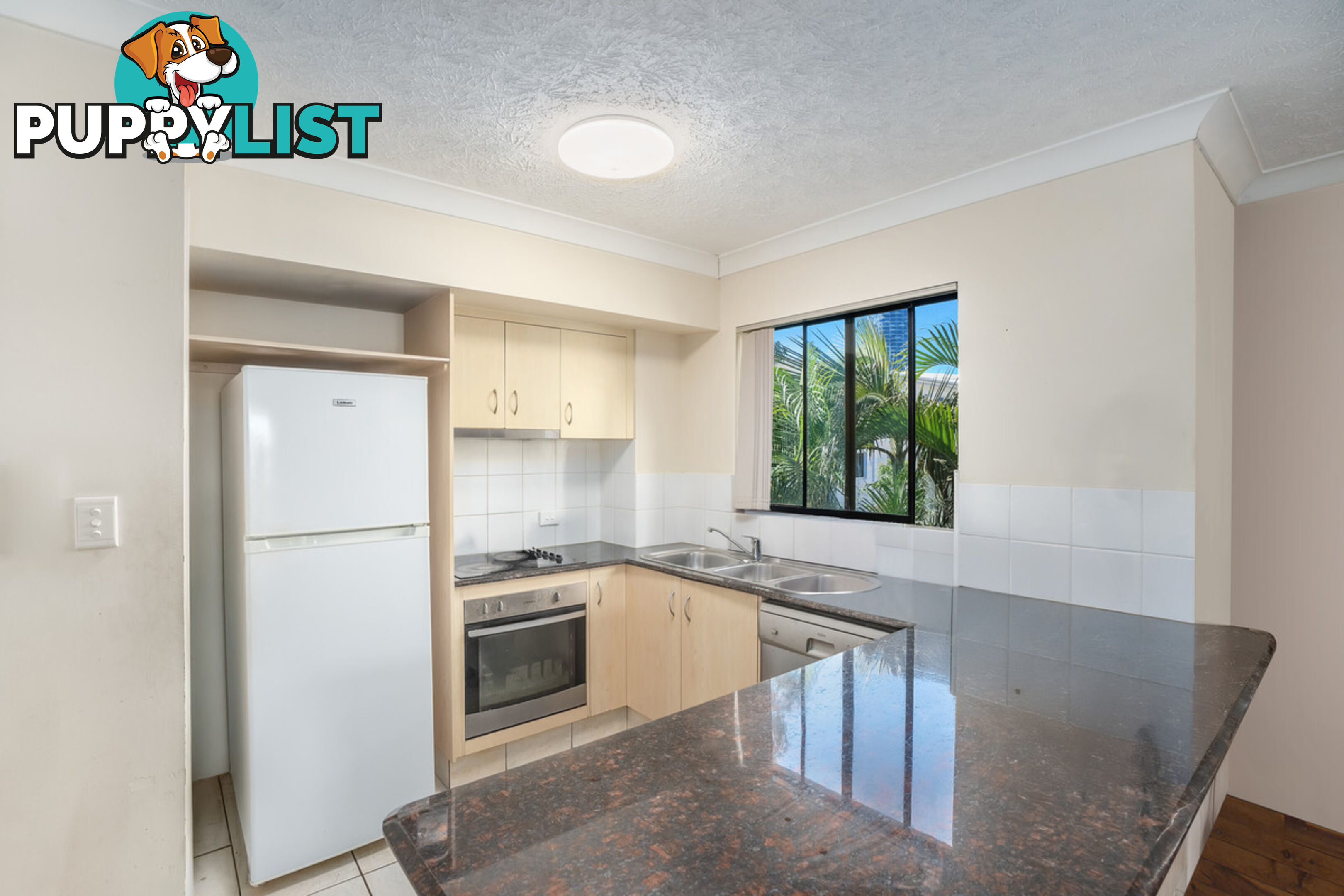 61/61 North Street SOUTHPORT QLD 4215