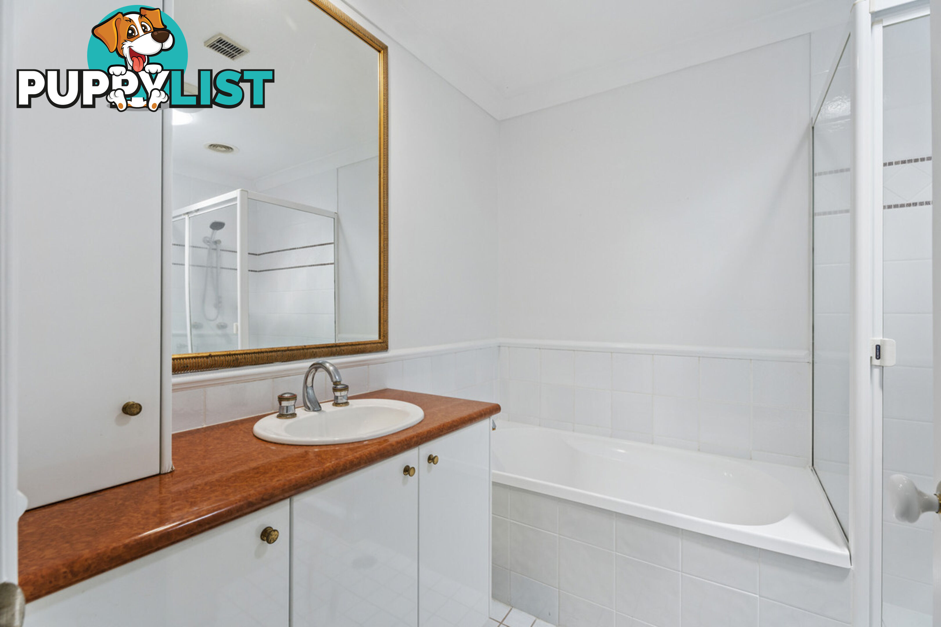 Unit 8 Northern/100 Cotlew Street East SOUTHPORT QLD 4215