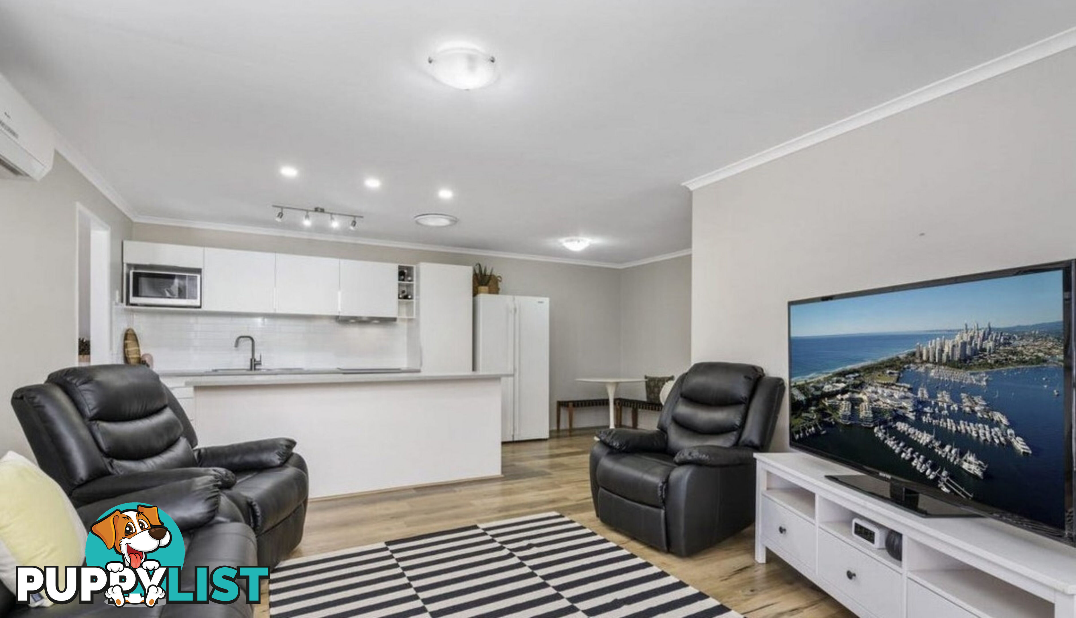 1/179 Olsen Avenue LABRADOR QLD 4215