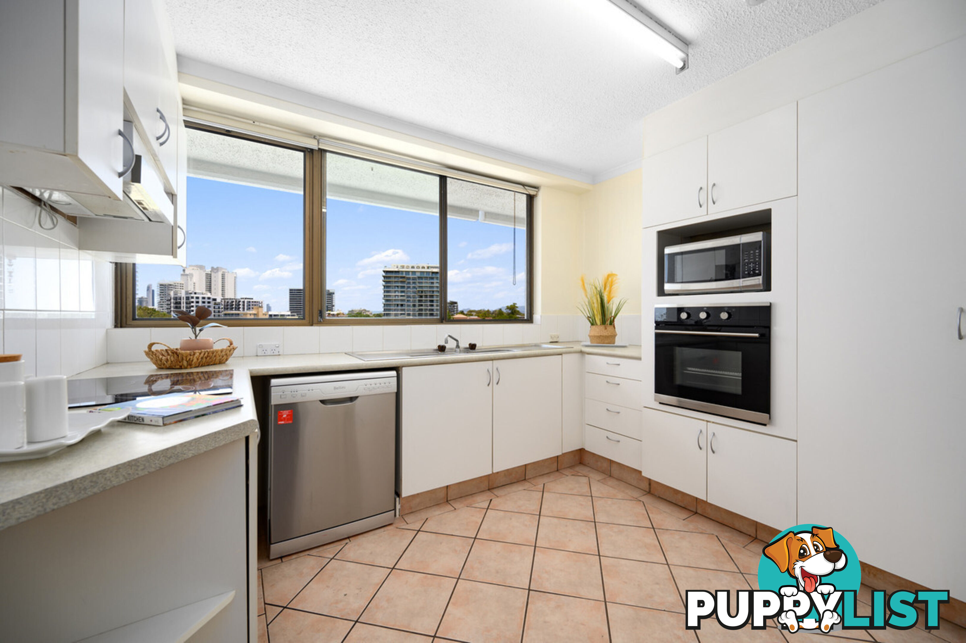 6E/10 Marine Parade SOUTHPORT QLD 4215