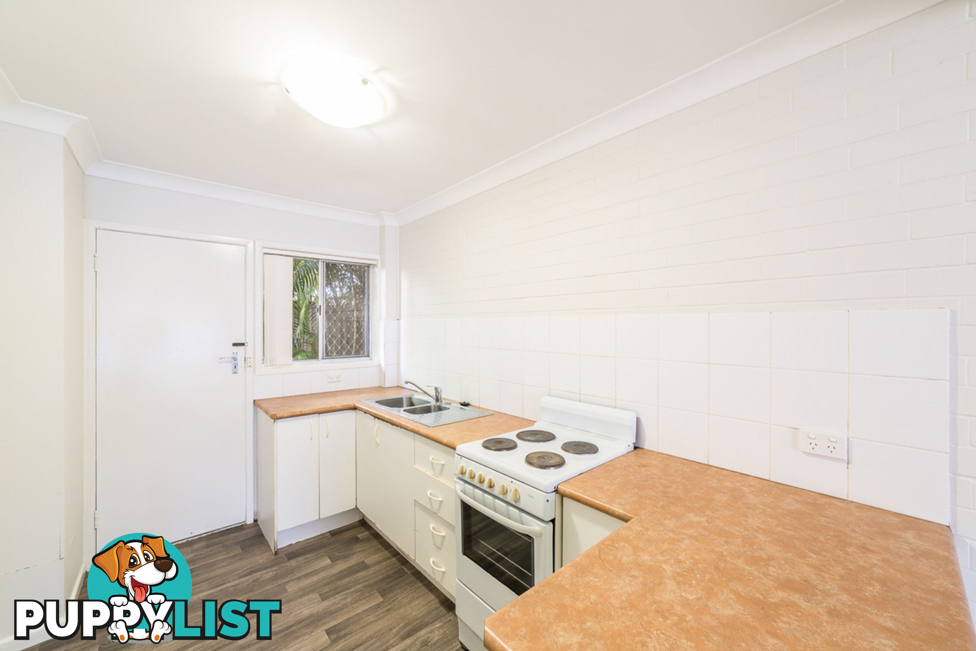 2/5 North Street SOUTHPORT QLD 4215