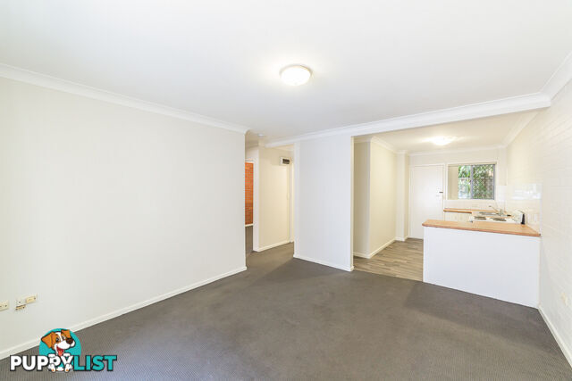 2/5 North Street SOUTHPORT QLD 4215