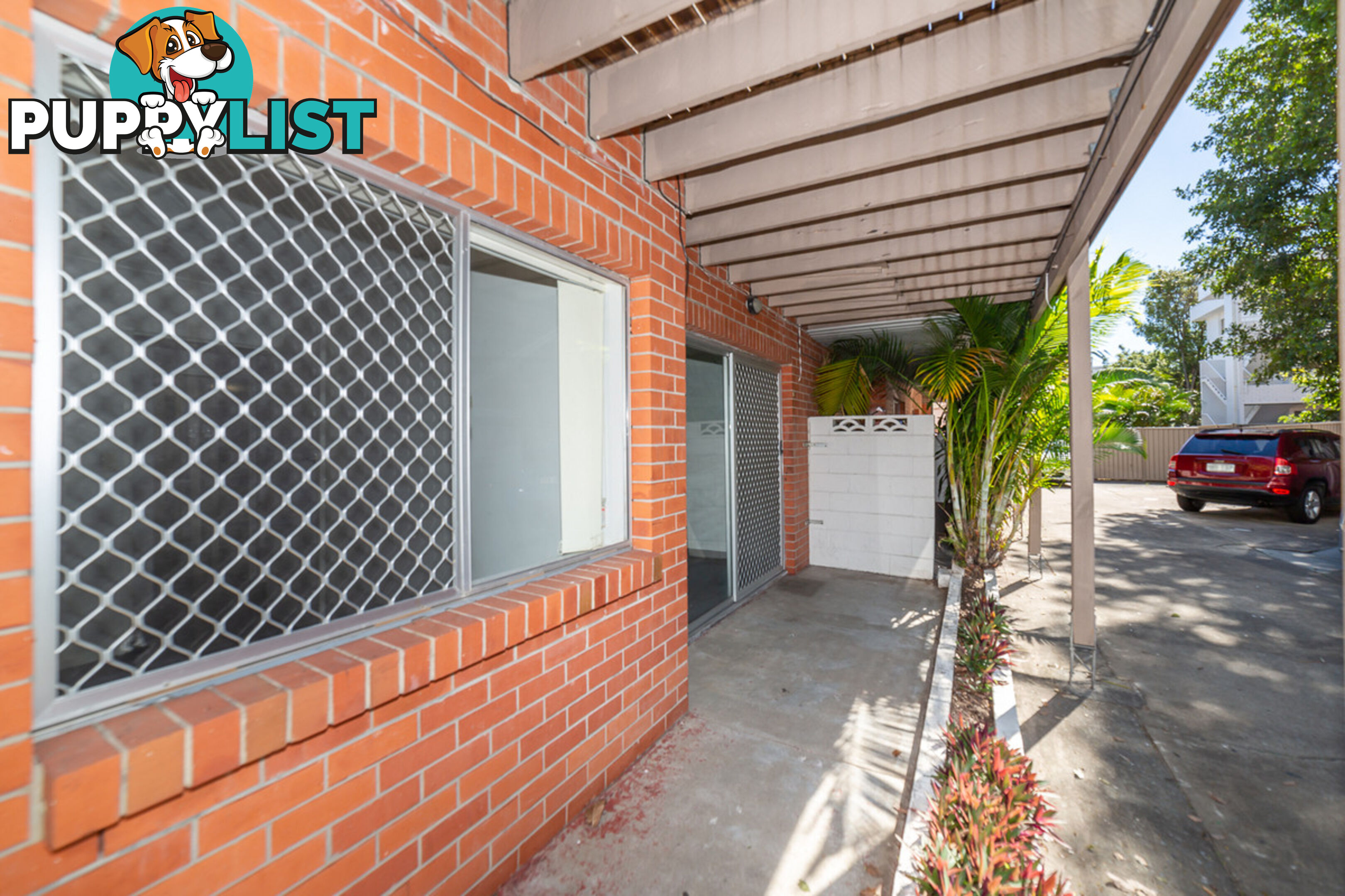 2/5 North Street SOUTHPORT QLD 4215