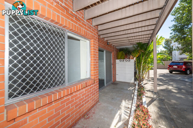 2/5 North Street SOUTHPORT QLD 4215