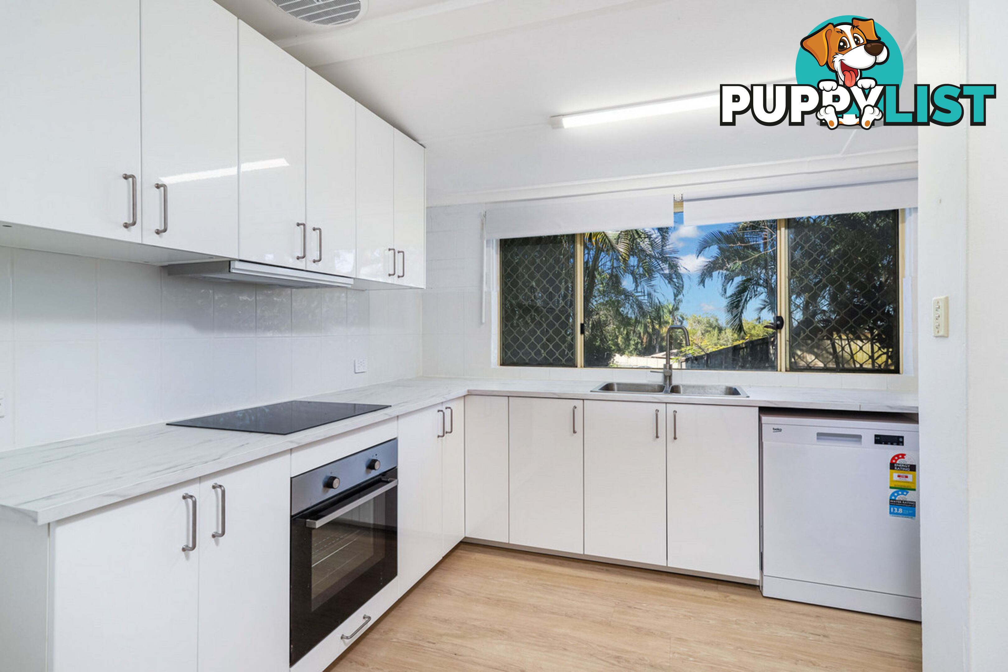 10 Crinkle Court SOUTHPORT QLD 4215