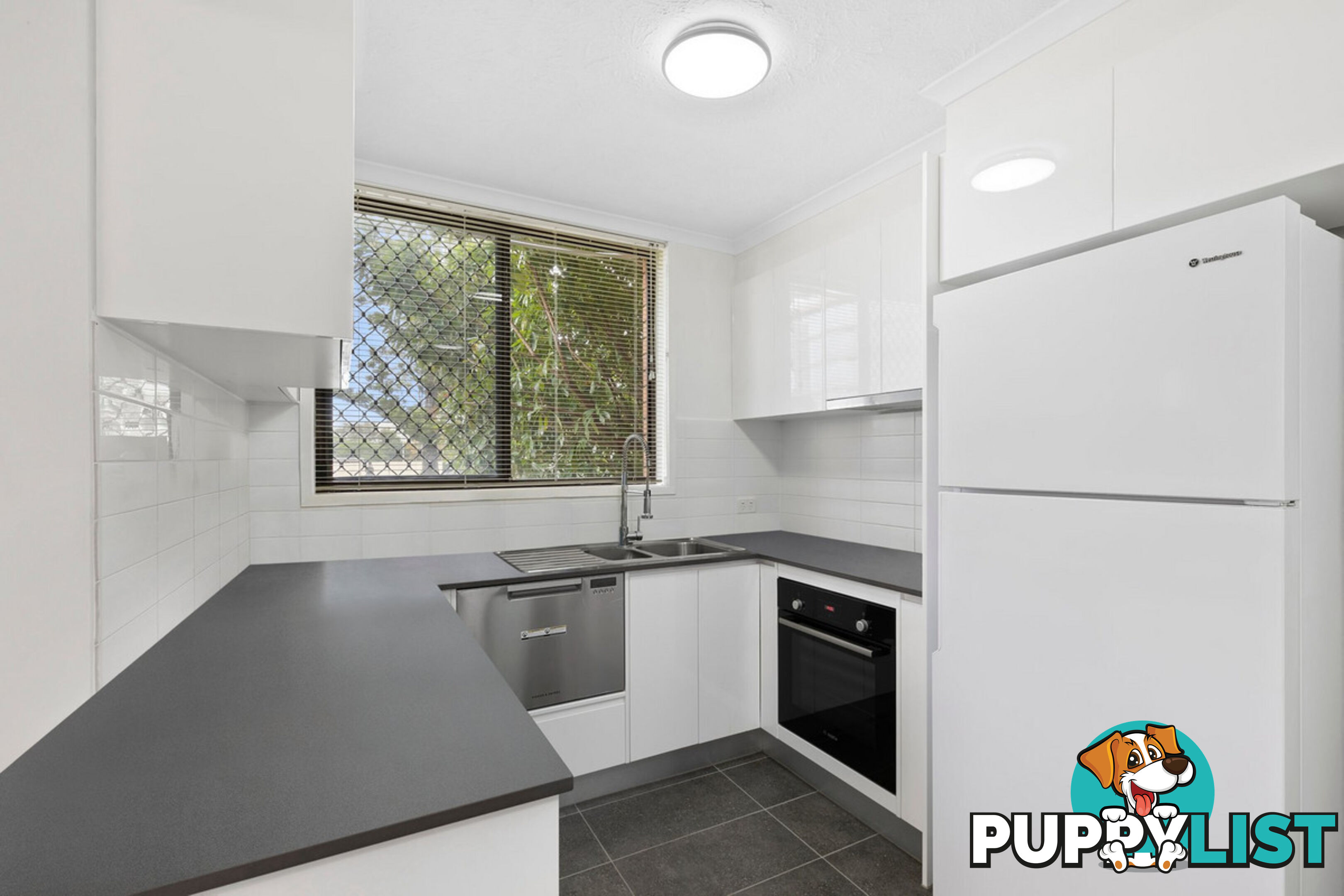 1/18 Garden Street SOUTHPORT QLD 4215