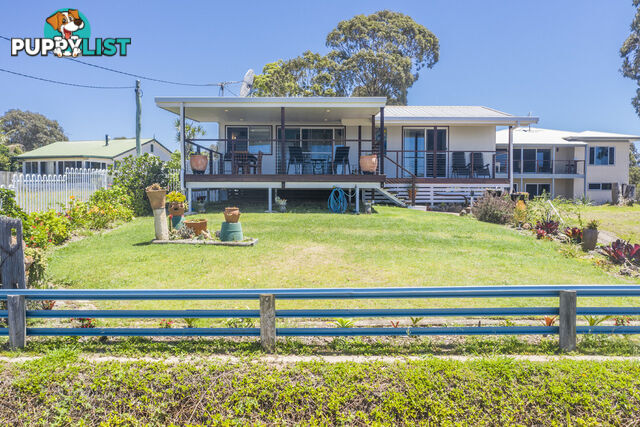 21 Crescent Drive RUSSELL ISLAND QLD 4184