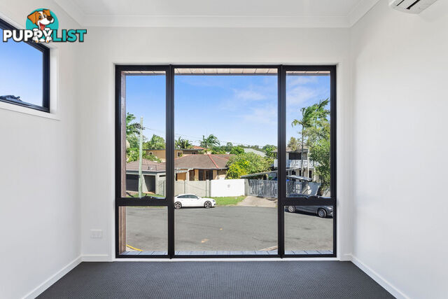 2/13 Fairway Avenue SOUTHPORT QLD 4215