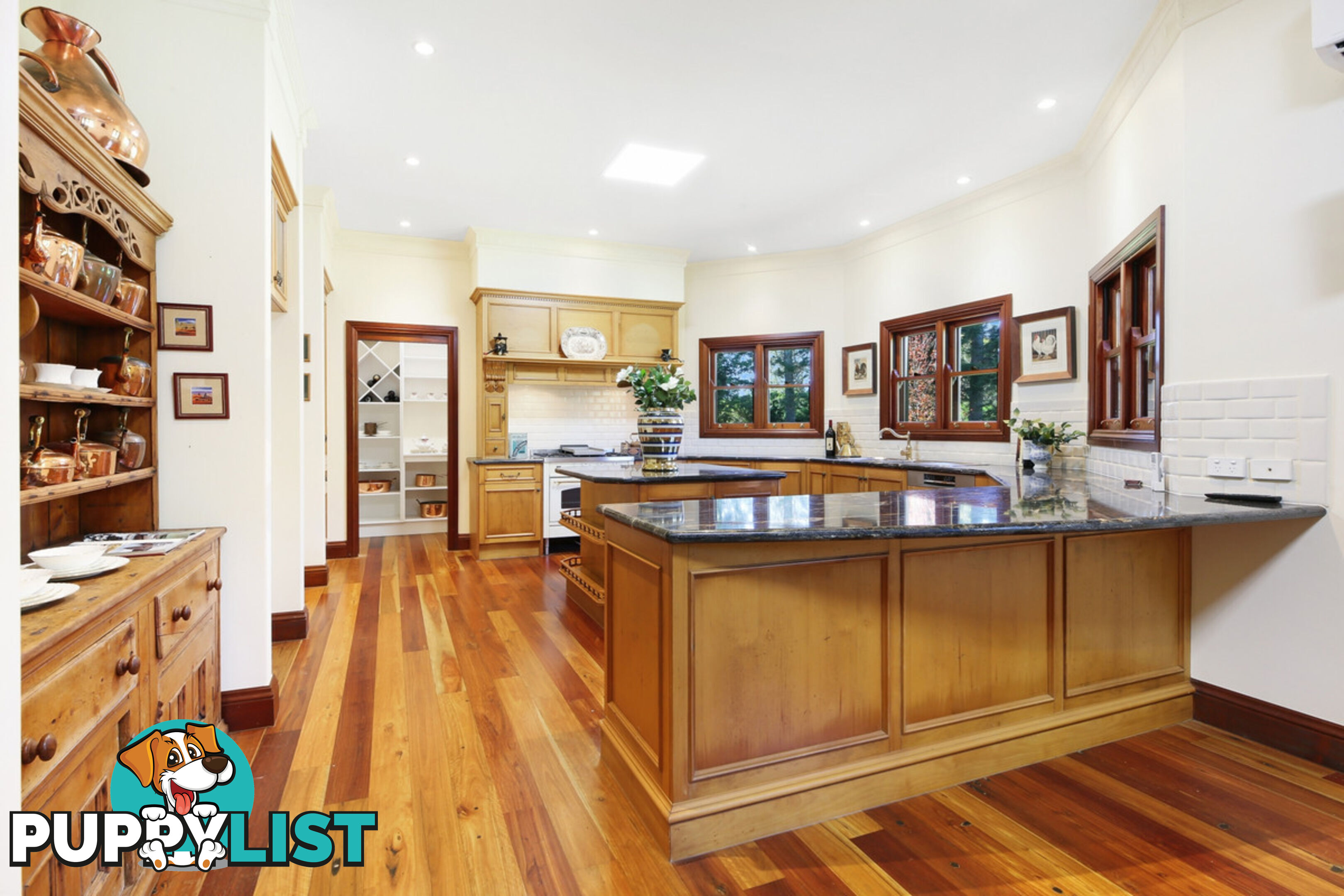 411 Long Road TAMBORINE MOUNTAIN QLD 4272