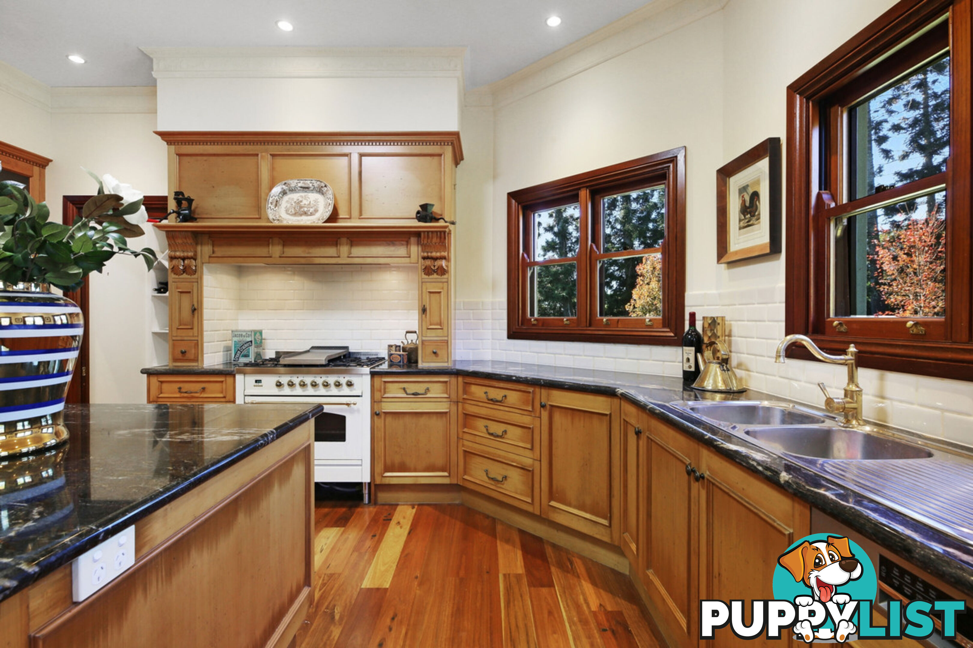 411 Long Road TAMBORINE MOUNTAIN QLD 4272