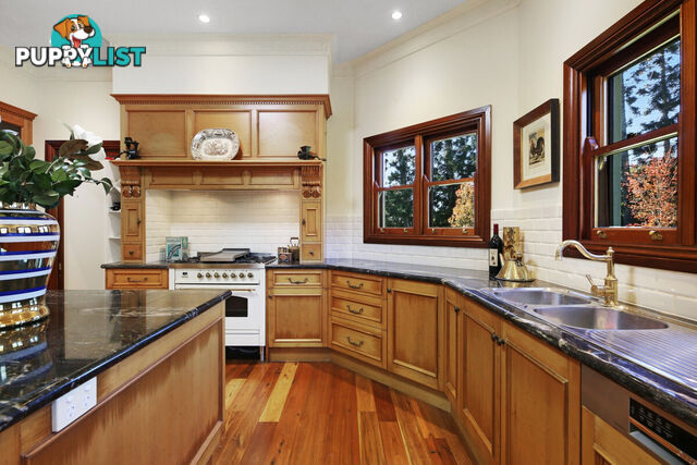 411 Long Road TAMBORINE MOUNTAIN QLD 4272