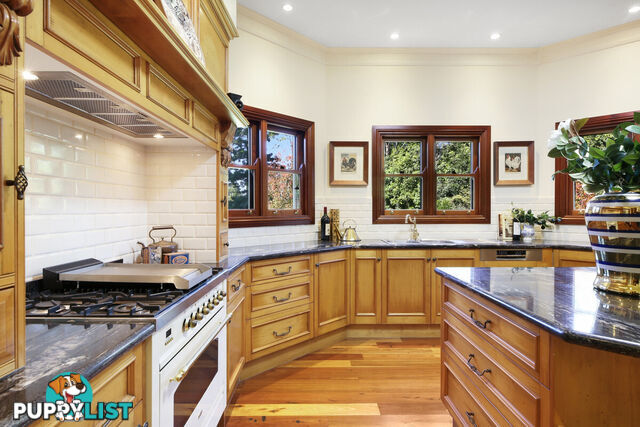 411 Long Road TAMBORINE MOUNTAIN QLD 4272