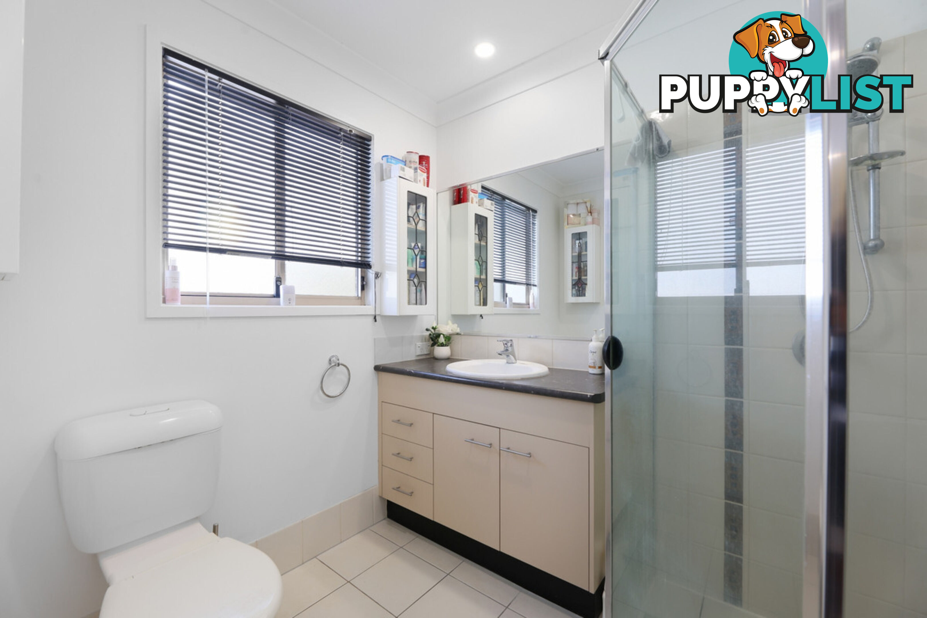 2/3 Blake SOUTHPORT QLD 4215