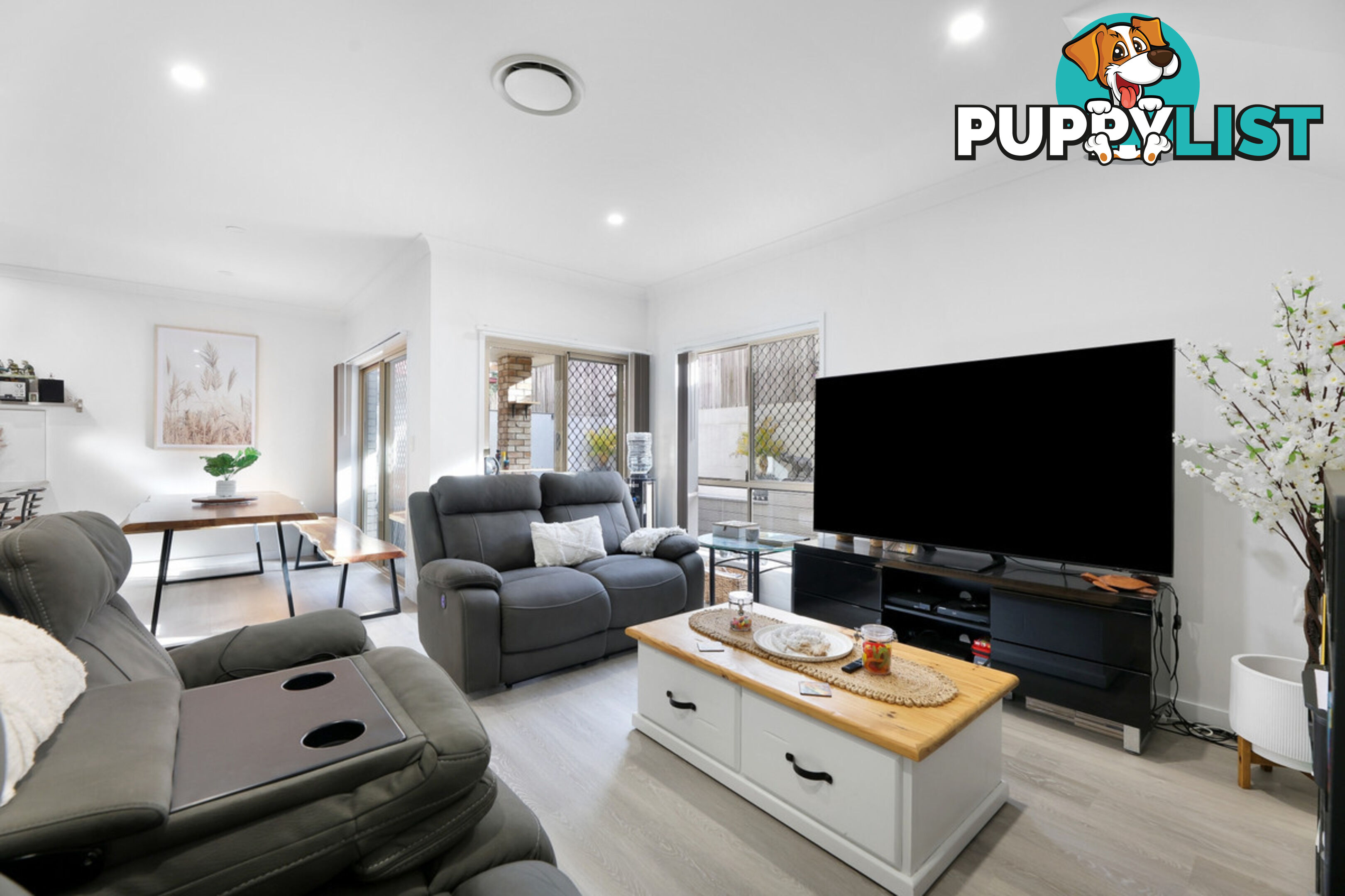 2/3 Blake SOUTHPORT QLD 4215