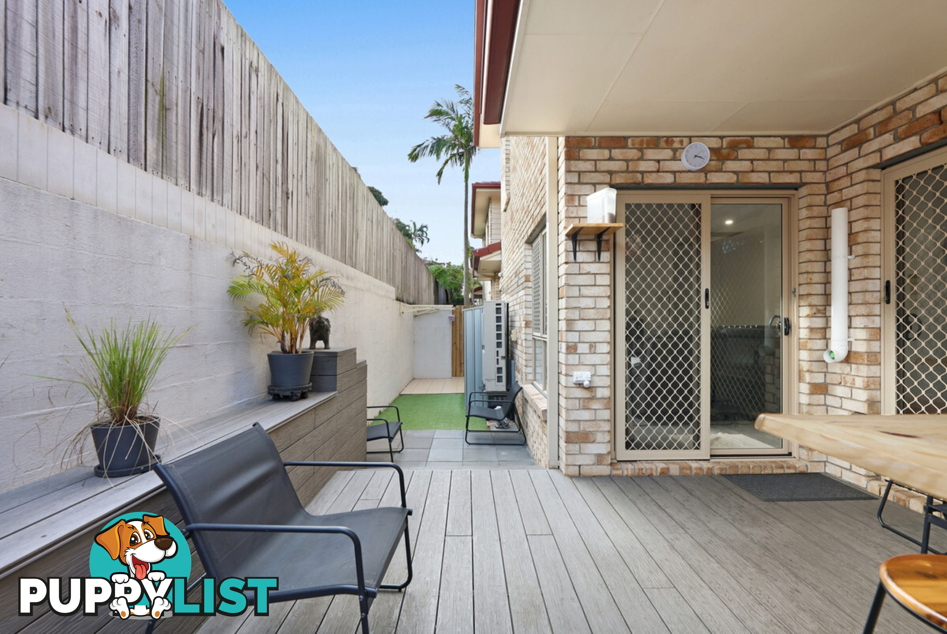 2/3 Blake SOUTHPORT QLD 4215