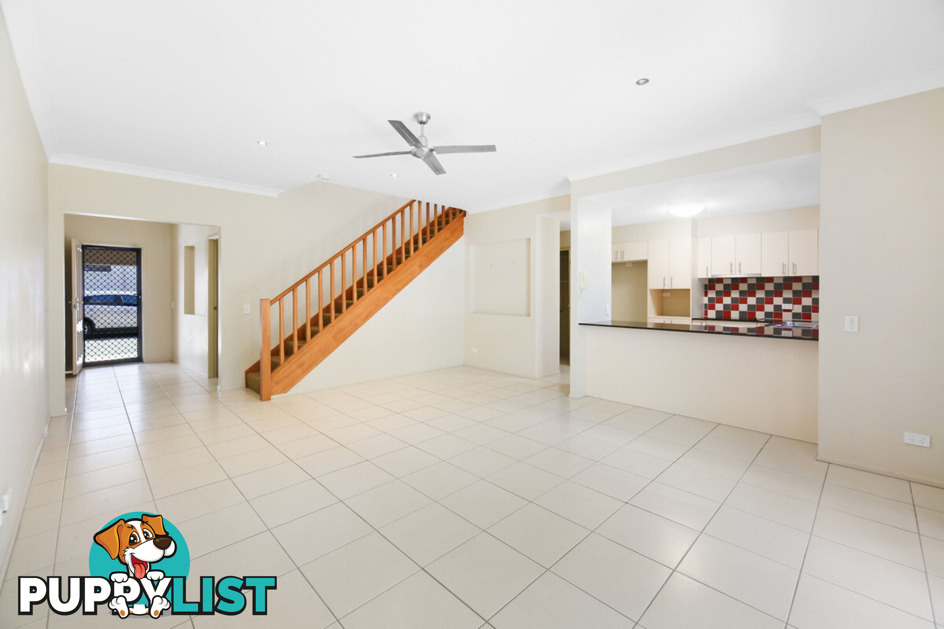 19/170 Whiting Street LABRADOR QLD 4215