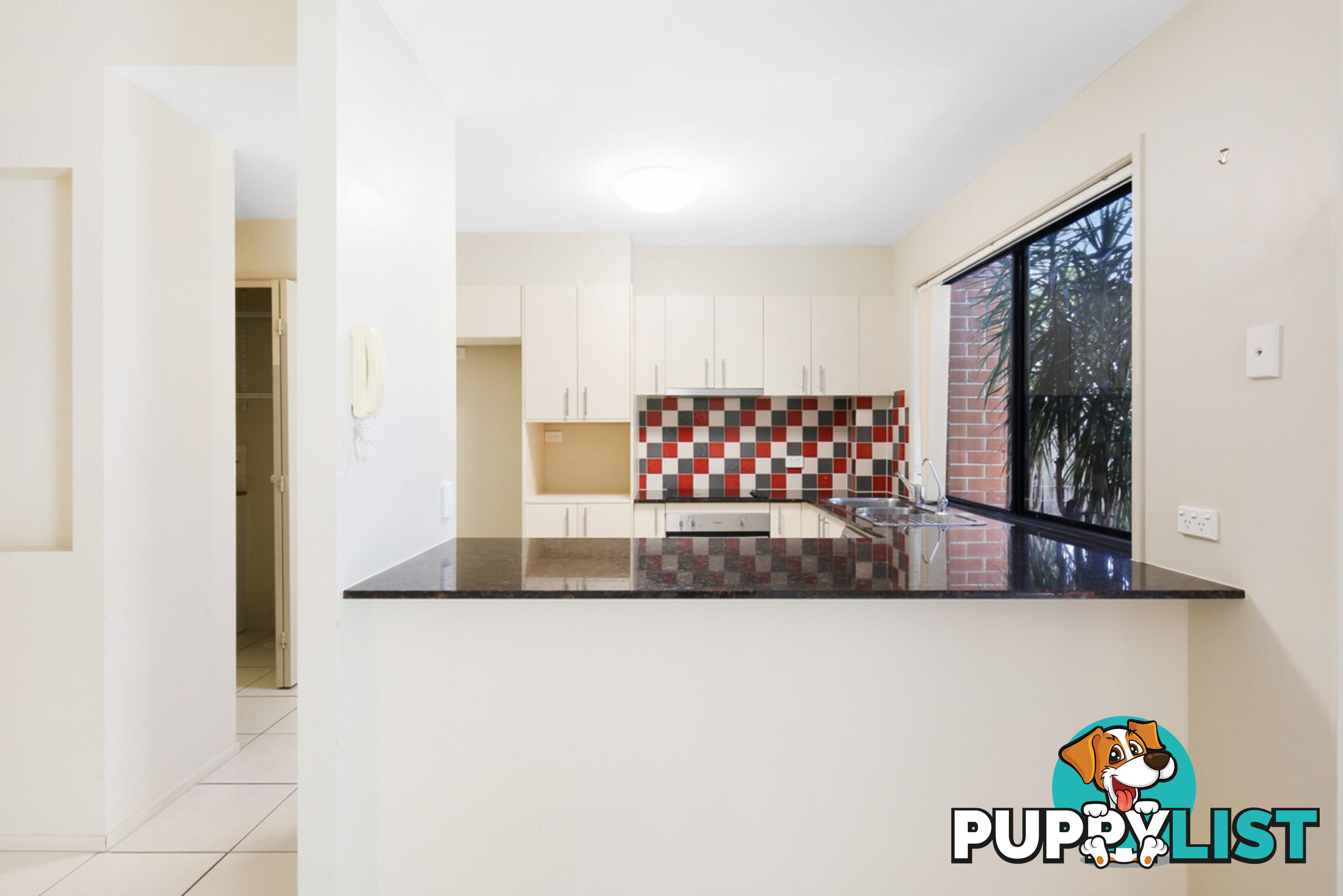 19/170 Whiting Street LABRADOR QLD 4215