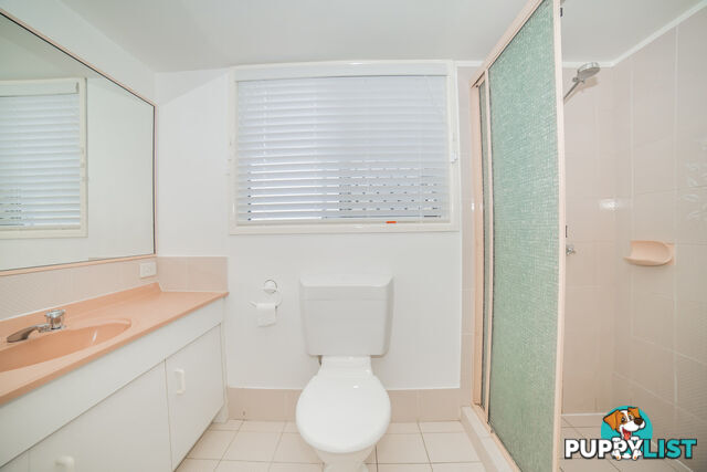 67 Allied Drive ARUNDEL QLD 4214