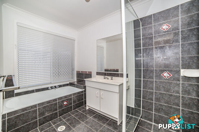 67 Allied Drive ARUNDEL QLD 4214