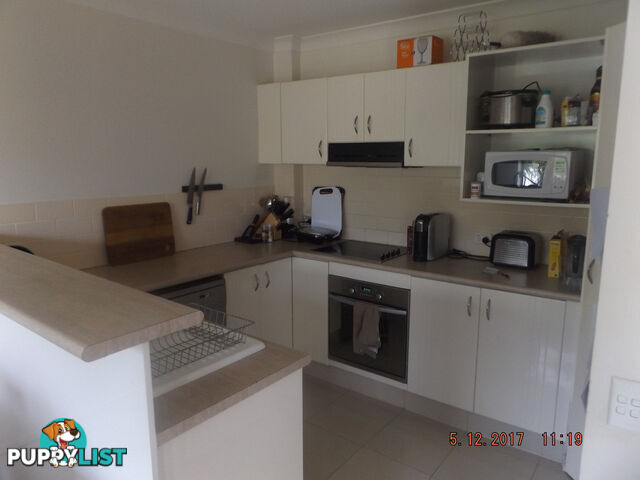 11/35-37 Huth Street LABRADOR QLD 4215