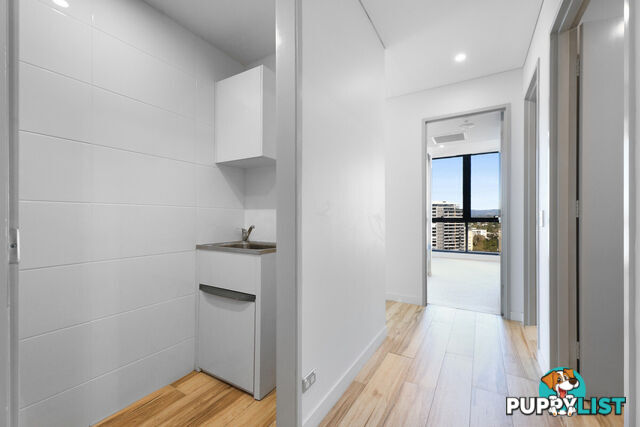 1411/2 Como Crescent SOUTHPORT QLD 4215